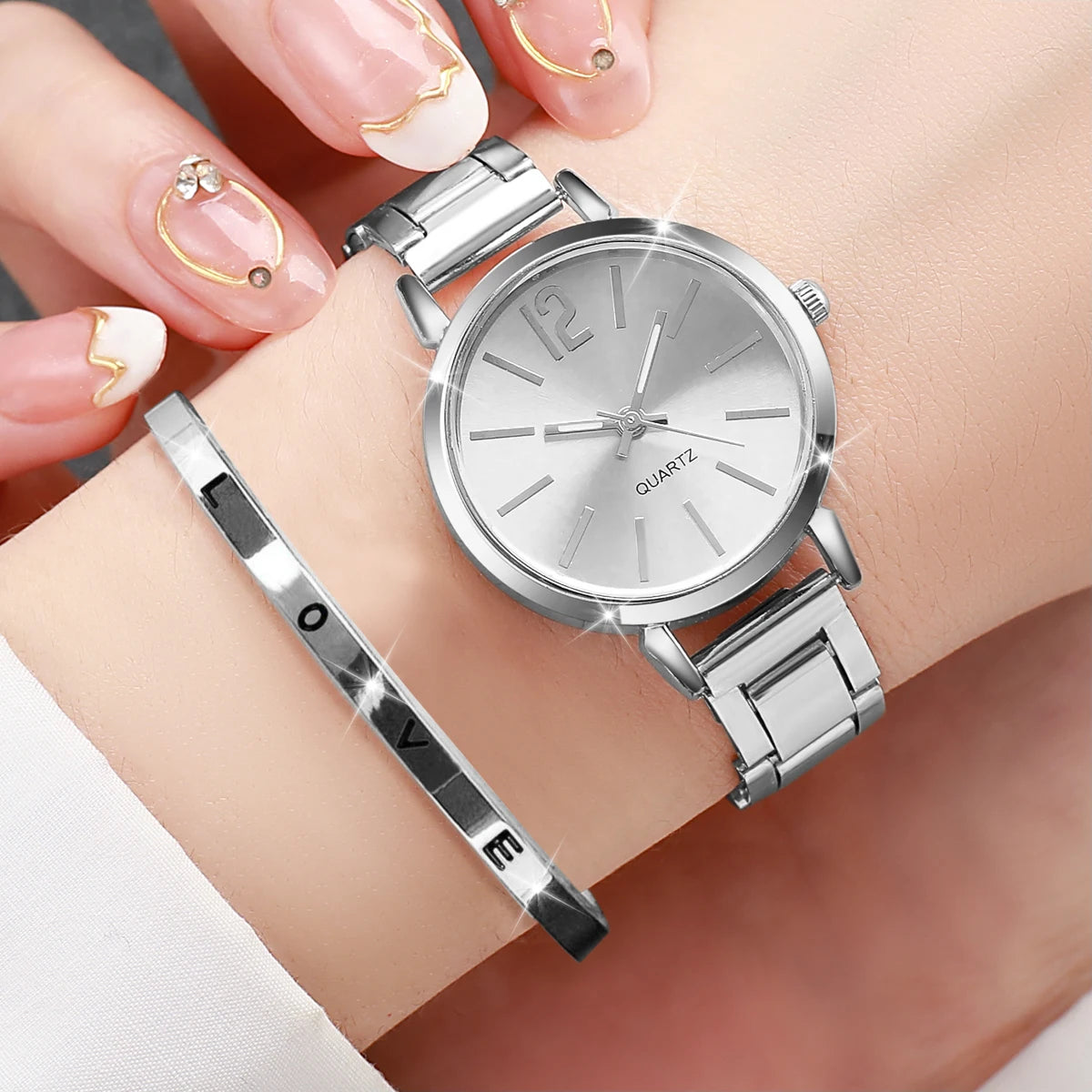 Women Elegant Watch Quartz and Steel Strap Bracelet Adjustable