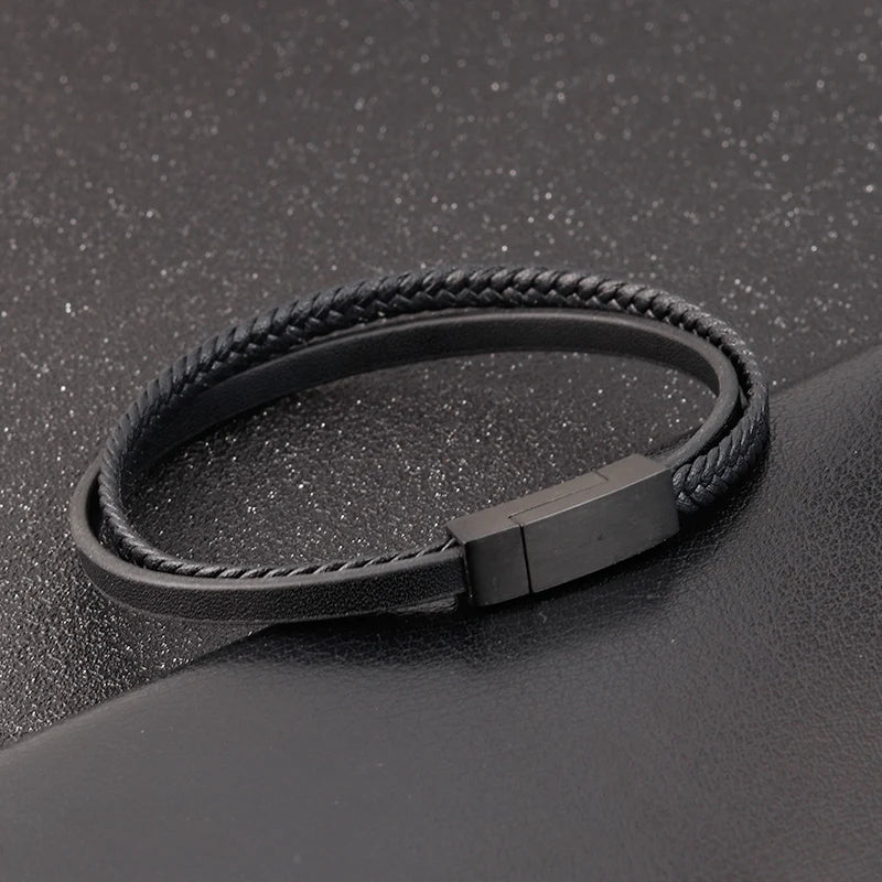 Special Men's Leather Bracelet Luxury Style S-Design Top