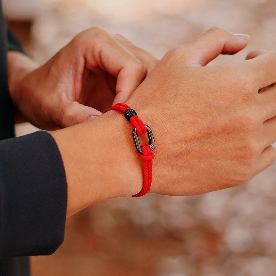 Elegant Rope and Clip 4mm Modern Men's Bracelet