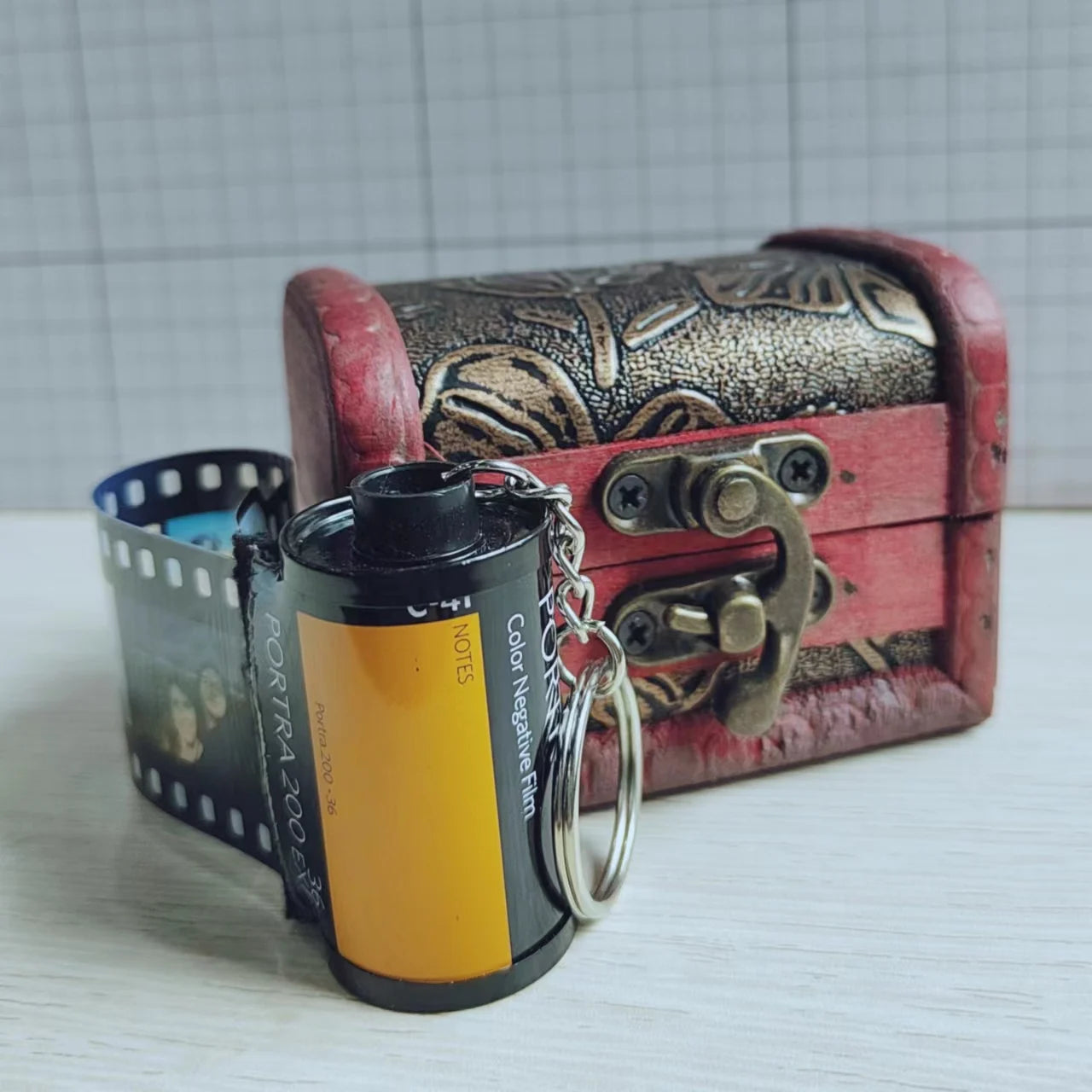 Keychain Photos Reveal Movie With Personalized Spotify Code