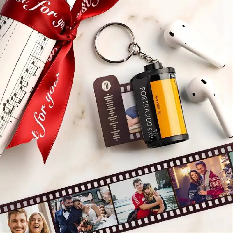 Keychain Photos Reveal Movie With Personalized Spotify Code