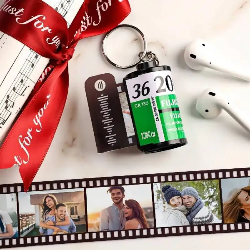 Keychain Photos Reveal Movie With Personalized Spotify Code