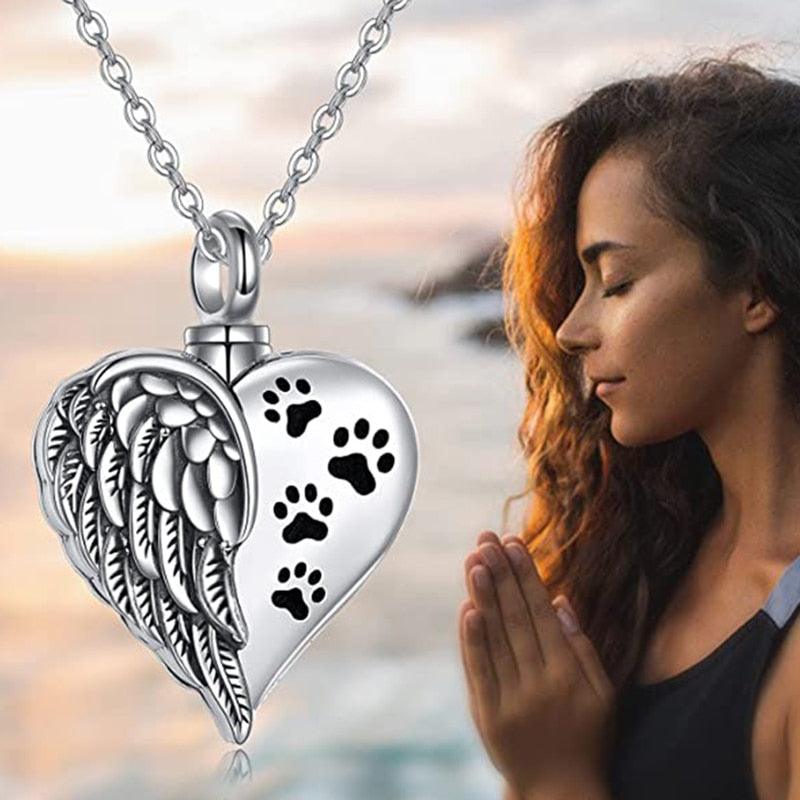 Colar Pingente Urna Para Cinzas Pet Personalizado Coração Com Asa - HAS SHOP